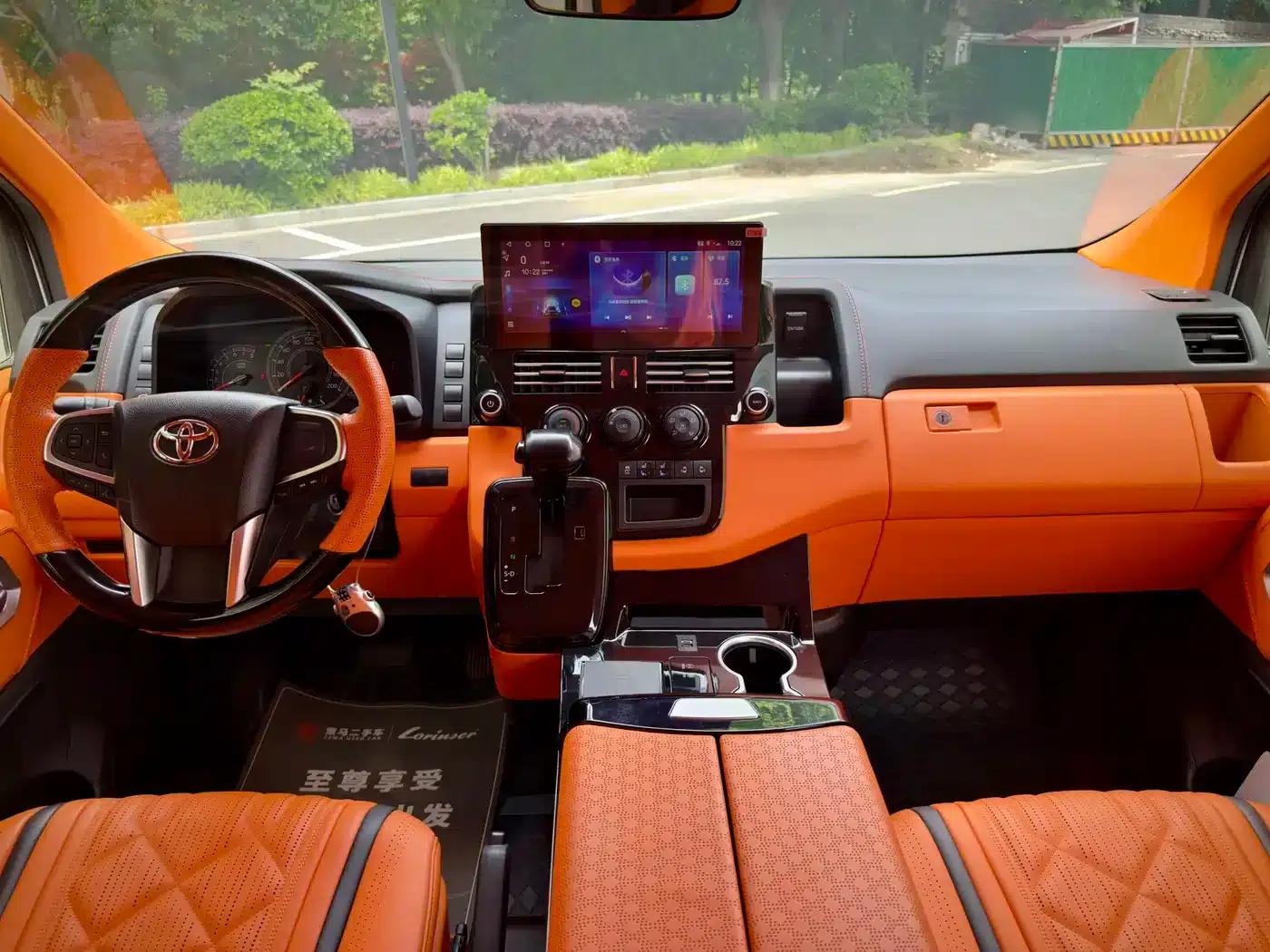 2024 HIACE 3.5L Automatic — миниатюра 6
