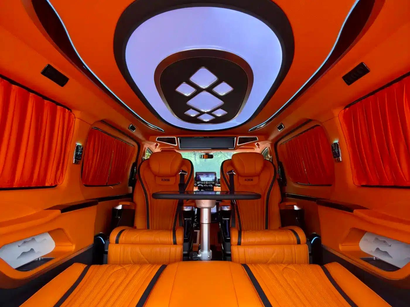 2024 HIACE 3.5L Automatic — миниатюра 7