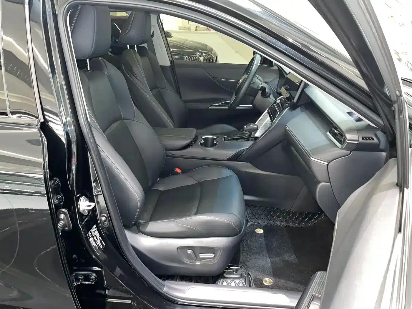 Venza 2023 2.5L Intelligent Hybrid Dual Engine AWD Supreme Edition — миниатюра 12
