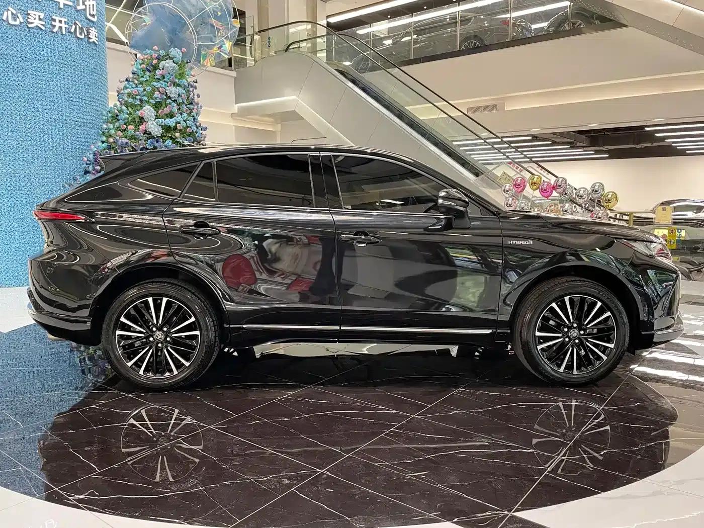 Venza 2023 2.5L Intelligent Hybrid Dual Engine AWD Supreme Edition — миниатюра 7
