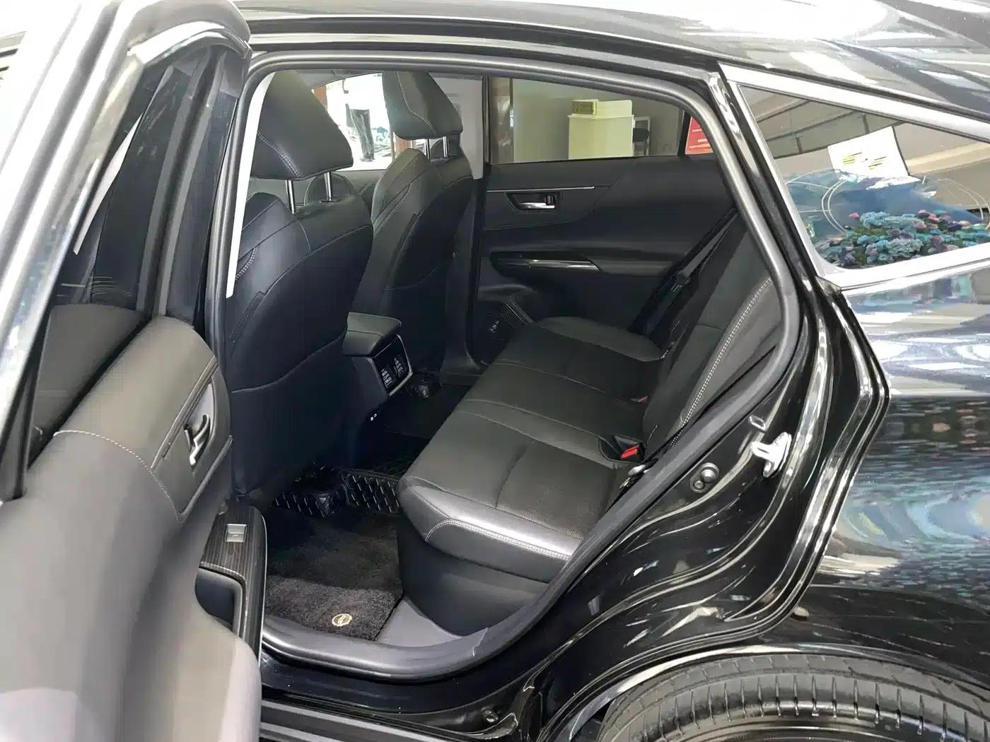 Venza 2023 2.5L Intelligent Hybrid Dual Engine AWD Supreme Edition — миниатюра 10