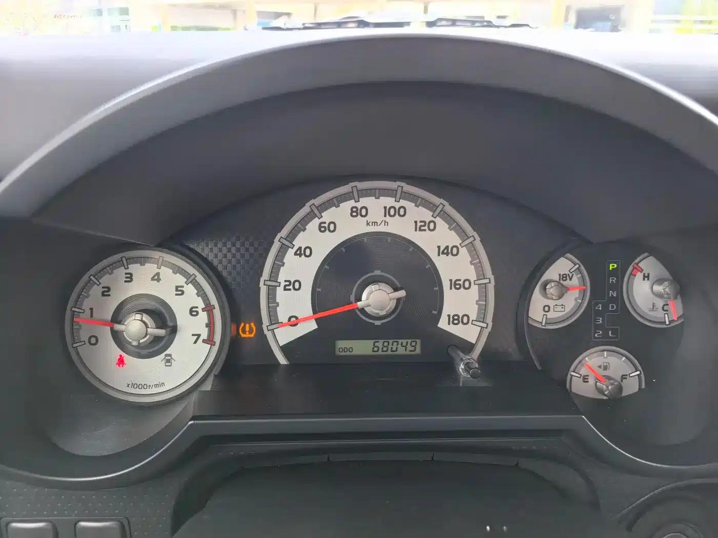 2018 FJ Cruiser 4.0L Automatic — миниатюра 14