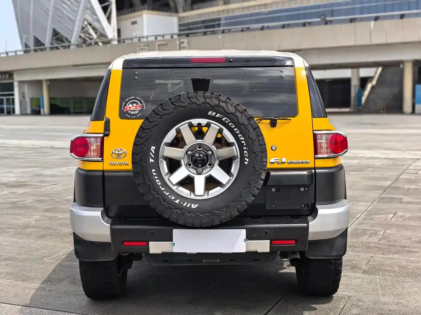 2018 FJ Cruiser 4.0L Automatic — миниатюра 6