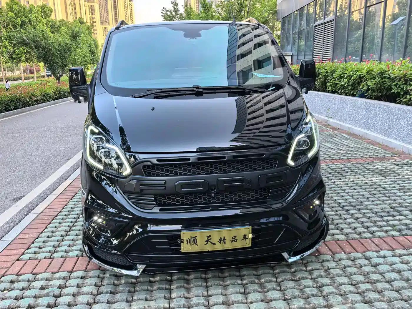 Tourneo 2023 2.0T Automatic Premium Edition — миниатюра 2