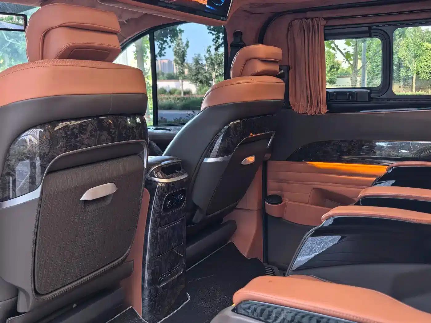 Tourneo 2023 2.0T Automatic Premium Edition — миниатюра 12