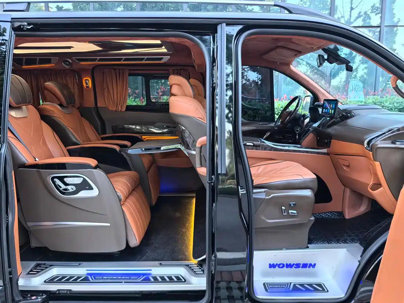 Tourneo 2023 2.0T Automatic Premium Edition — миниатюра 25