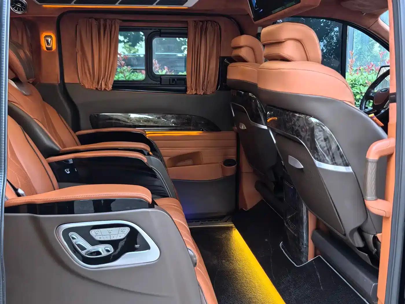 Tourneo 2023 2.0T Automatic Premium Edition — миниатюра 31