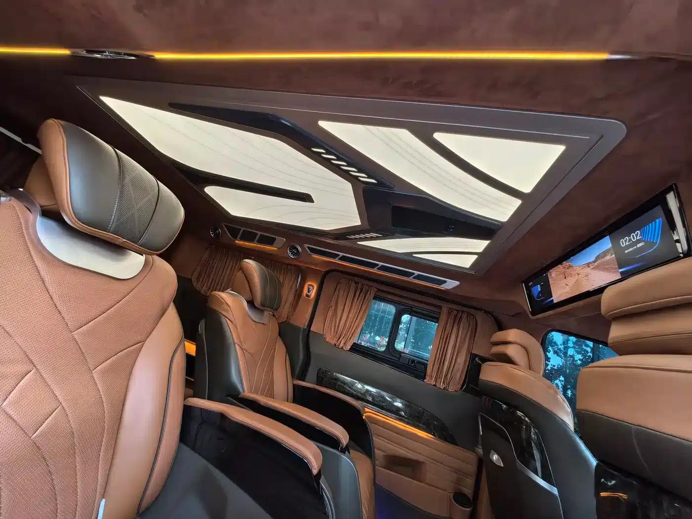 Tourneo 2023 2.0T Automatic Premium Edition — миниатюра 34