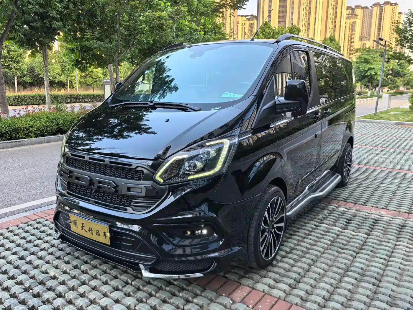 Tourneo 2023 2.0T Automatic Premium Edition — миниатюра 9