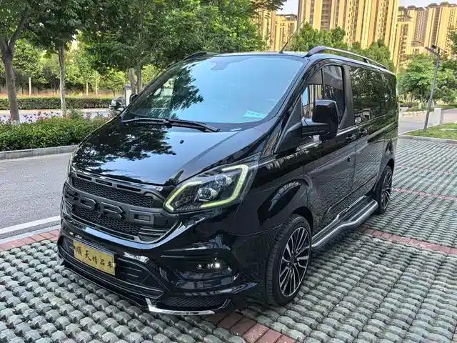 Tourneo 2023 2.0T Automatic Premium Edition
