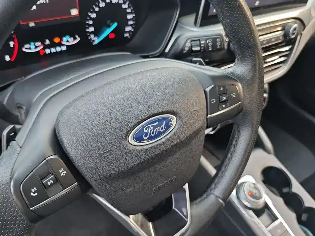 Ford Focus Active 2020 EcoBoost 180 Automatic Trend Edition — миниатюра 3