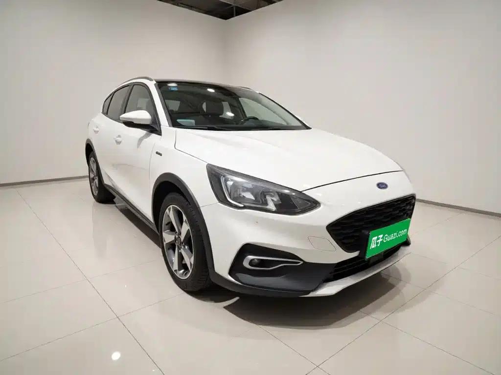 Ford Focus Active 2020 EcoBoost 180 Automatic Trend Edition — миниатюра 25