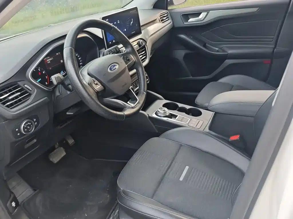 Ford Focus Active 2020 EcoBoost 180 Automatic Trend Edition — миниатюра 8