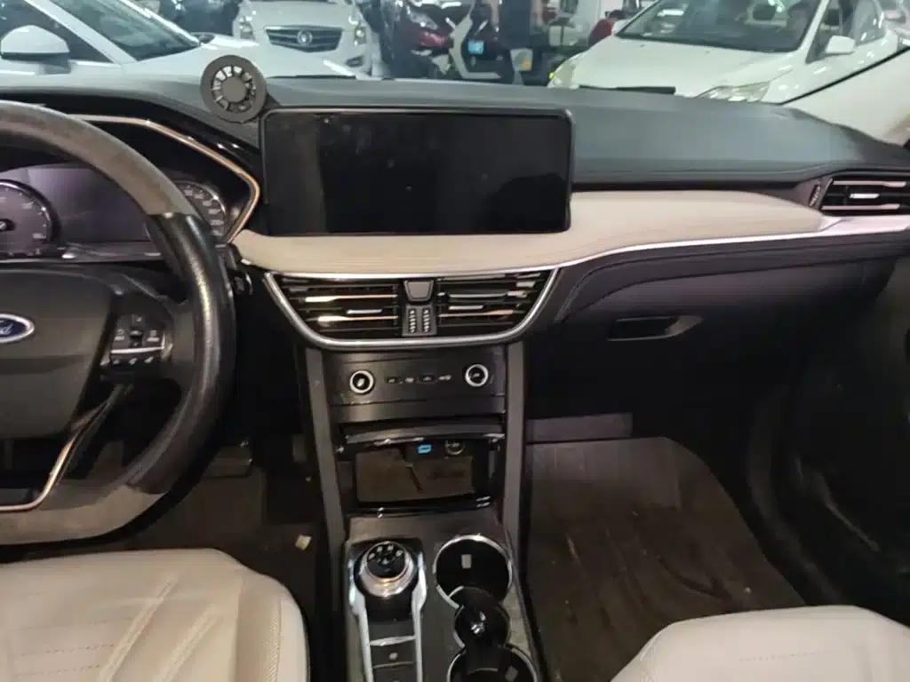 Escape PHEV 2021 — миниатюра 13