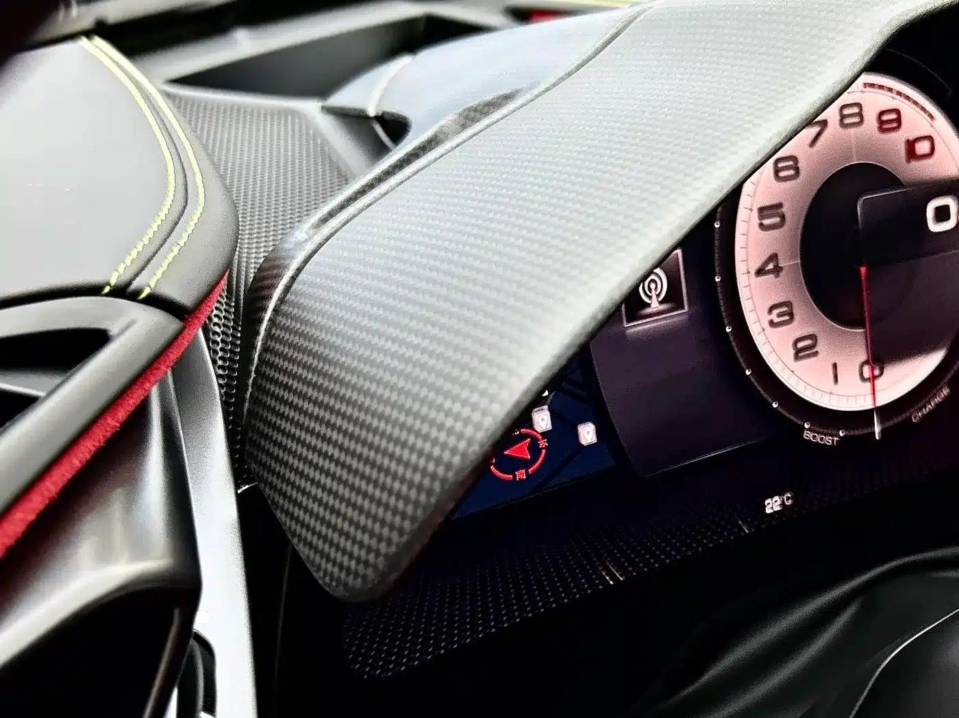SF90 2020 3.9T V8 Stradale — миниатюра 20