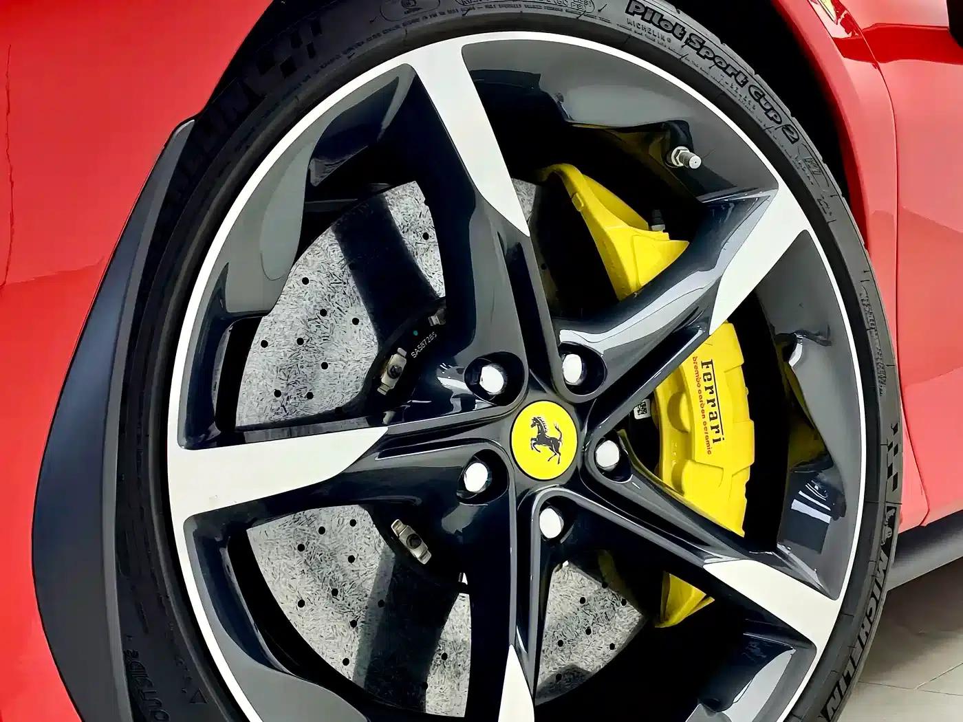 SF90 2020 3.9T V8 Stradale — миниатюра 5