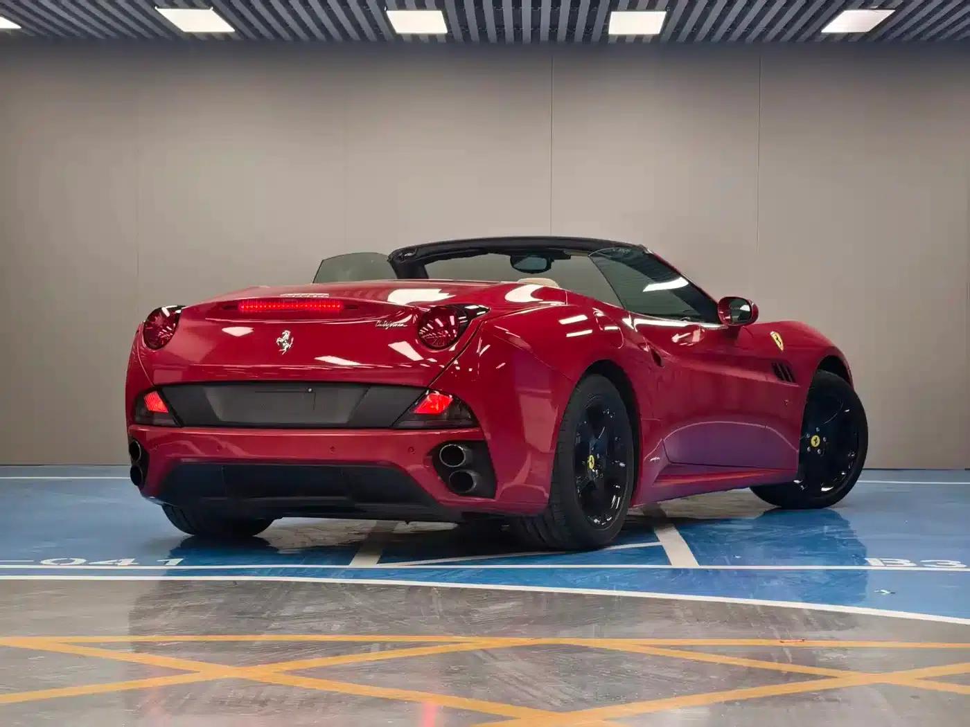 California T 2012 4.3L Standard Model — миниатюра 9