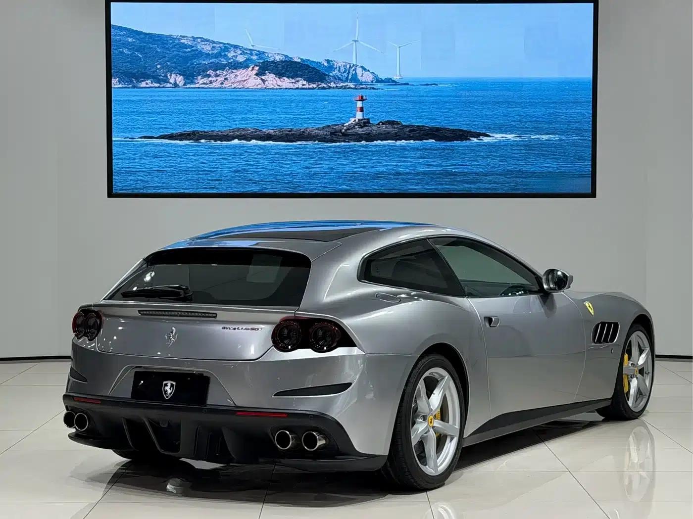 2017 GTC4Lusso 3.9T V8 — миниатюра 4