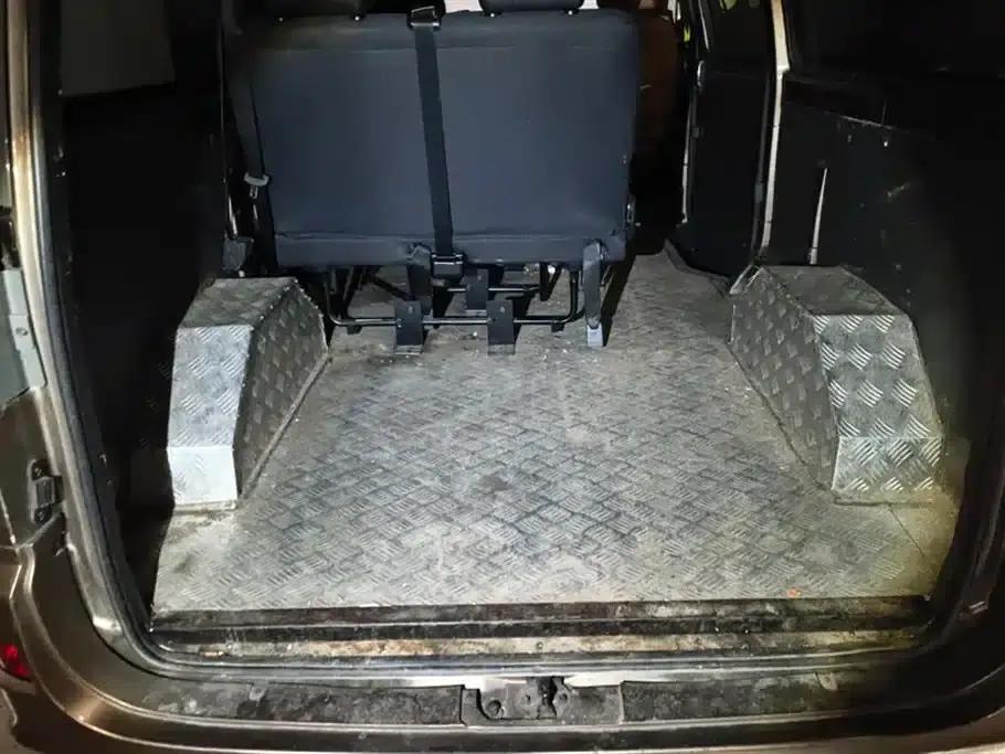 Fengjing G5 2022 2.0L Gasoline Commercial Vehicle Edition with Window Cover, 5/6 Seats, 1TZS — миниатюра 4