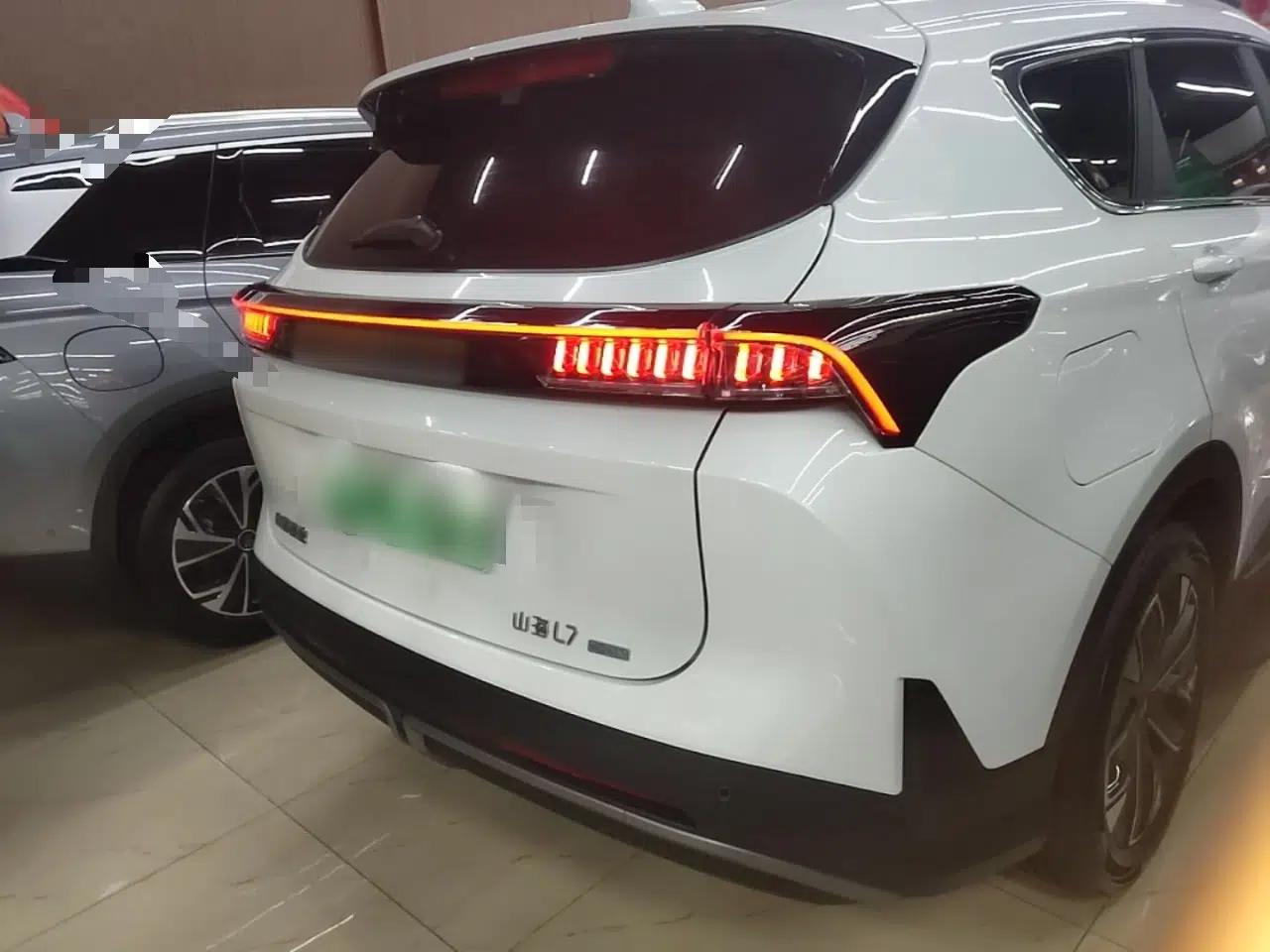JETOUR Shanhai L7 2024 1.5T 120km MAX 5-Seater — миниатюра 5