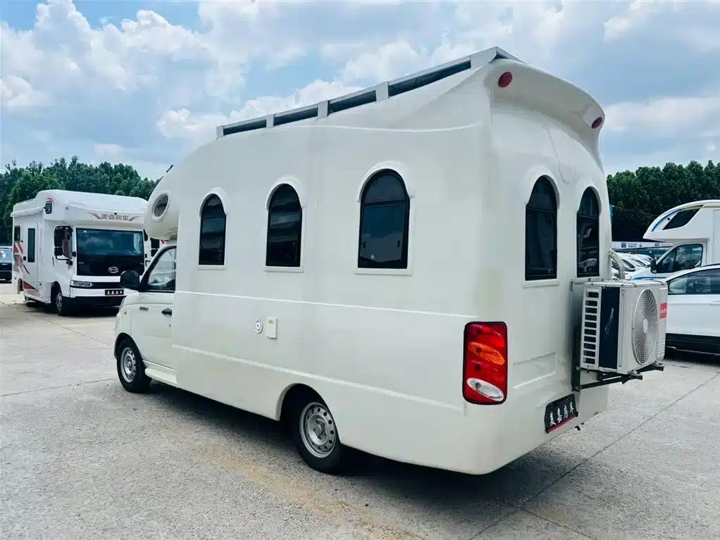 Xiangling V C-type motorhome, 2022 model, 1.5L manual transmission — миниатюра 2