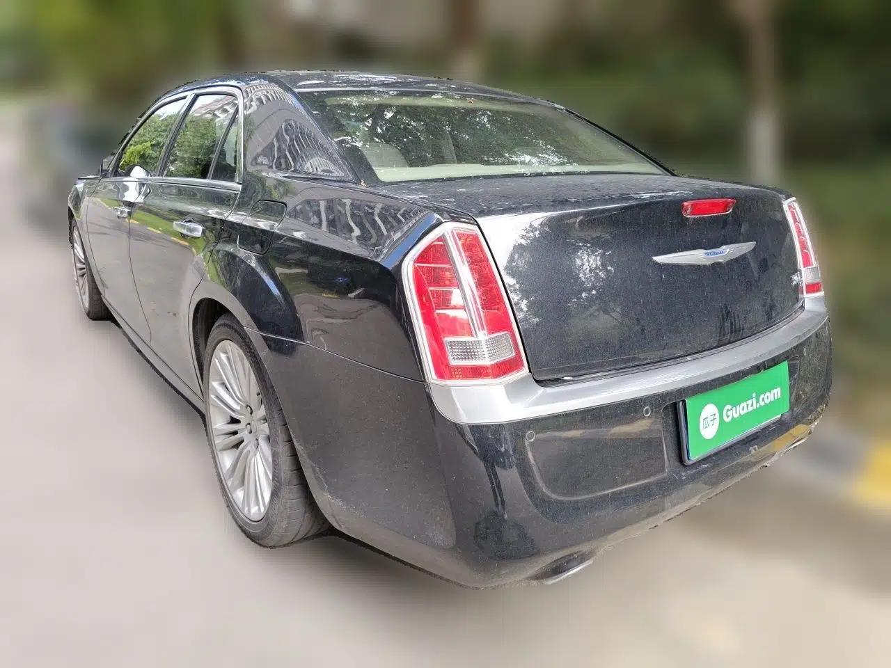 Chrysler 300C 2014 3.0L Excellence Edition — миниатюра 4