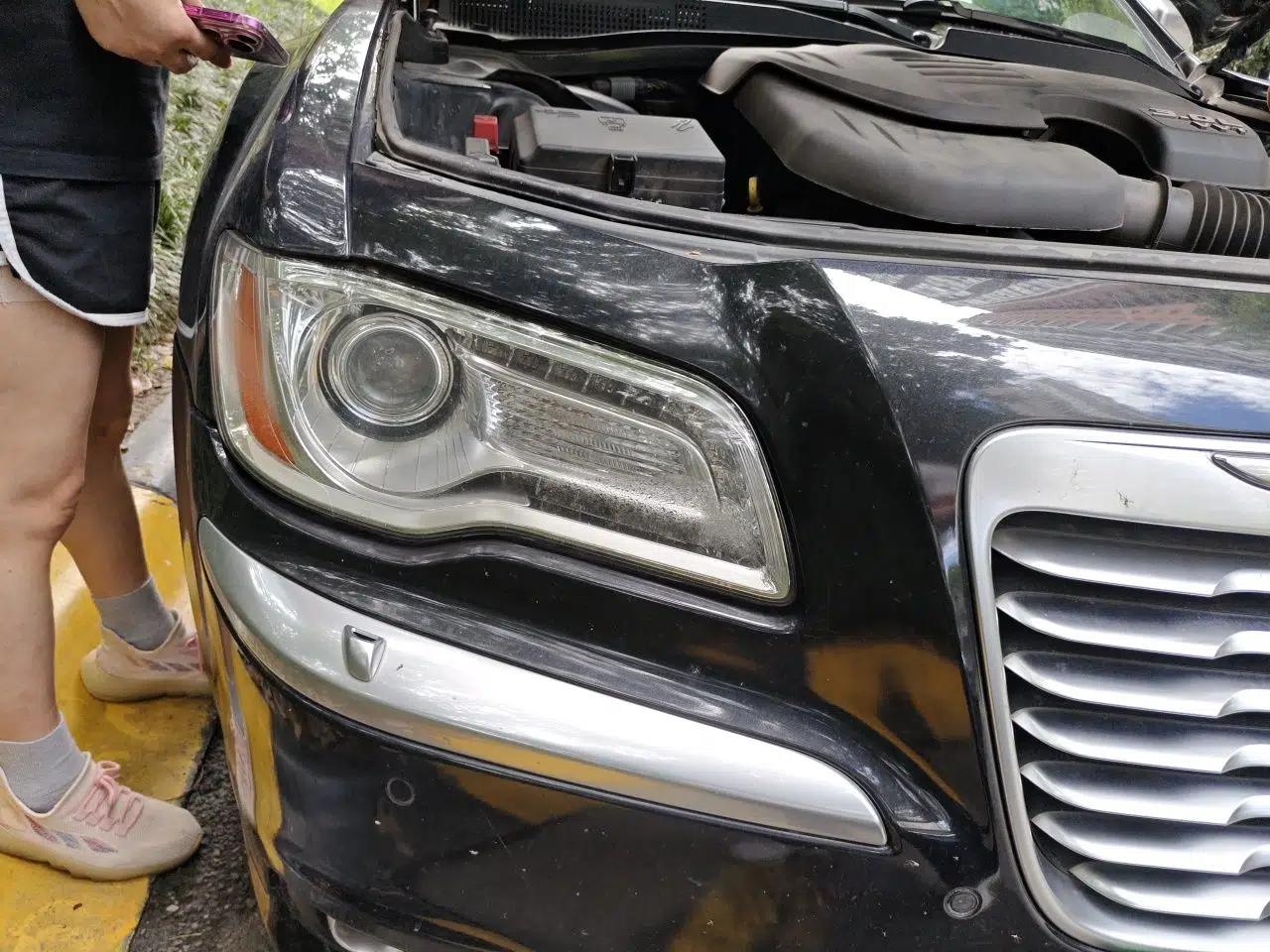 Chrysler 300C 2014 3.0L Excellence Edition — миниатюра 7