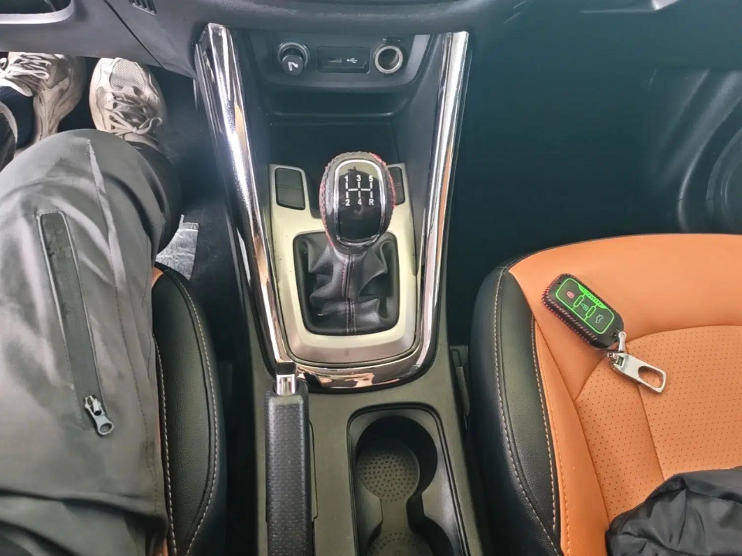 Cowin X5 2017 1.5T Manual Luxury Model — миниатюра 16