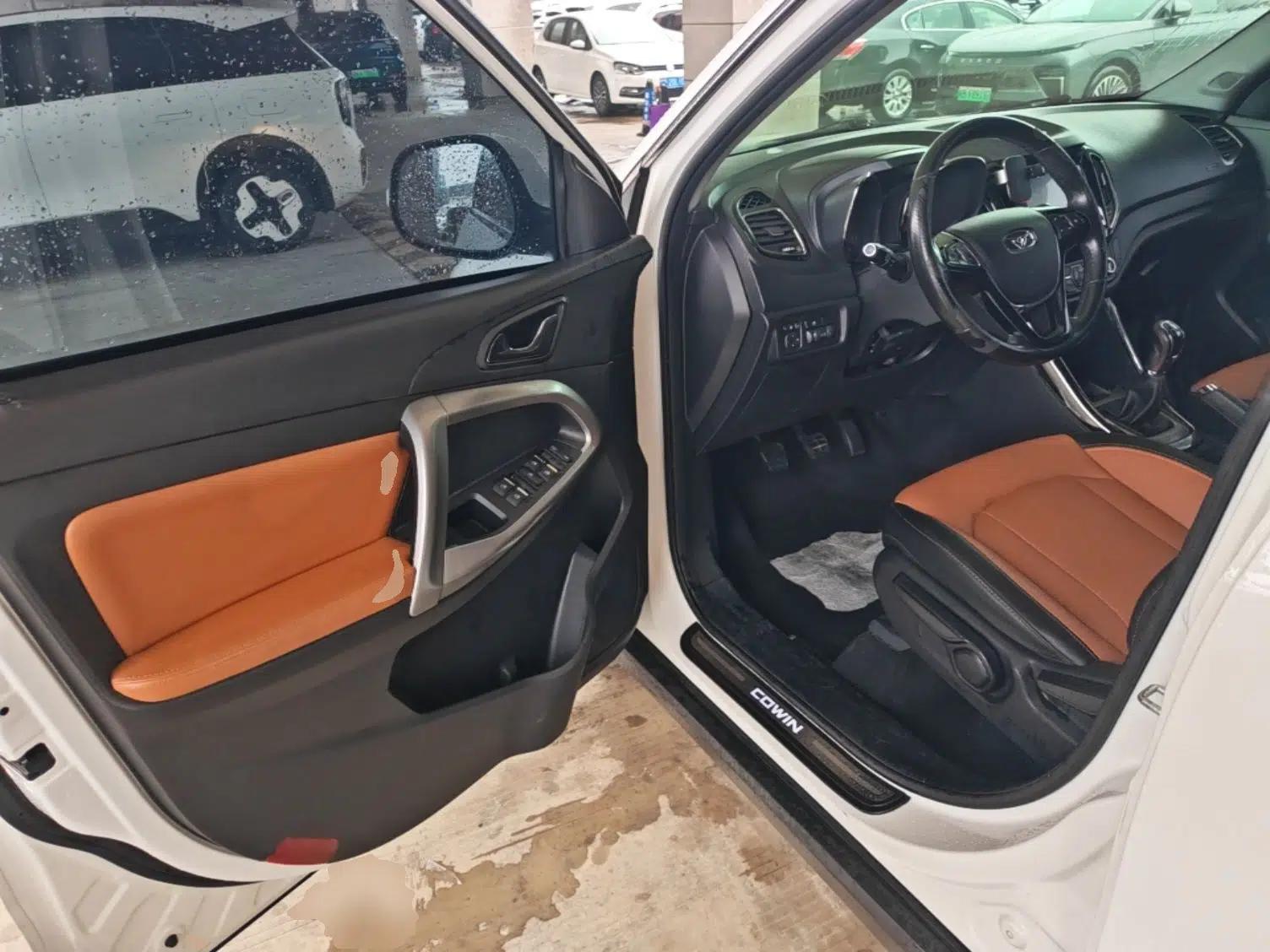 Cowin X5 2017 1.5T Manual Luxury Model — миниатюра 18