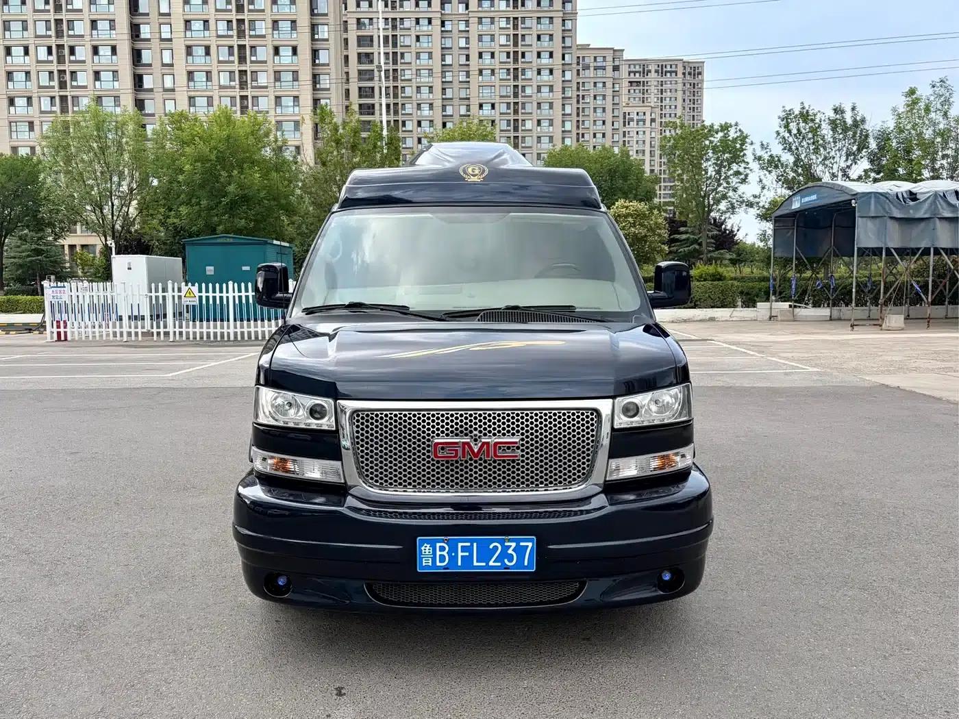 2013 SAVANA 5.3L Leader Edition — миниатюра 2