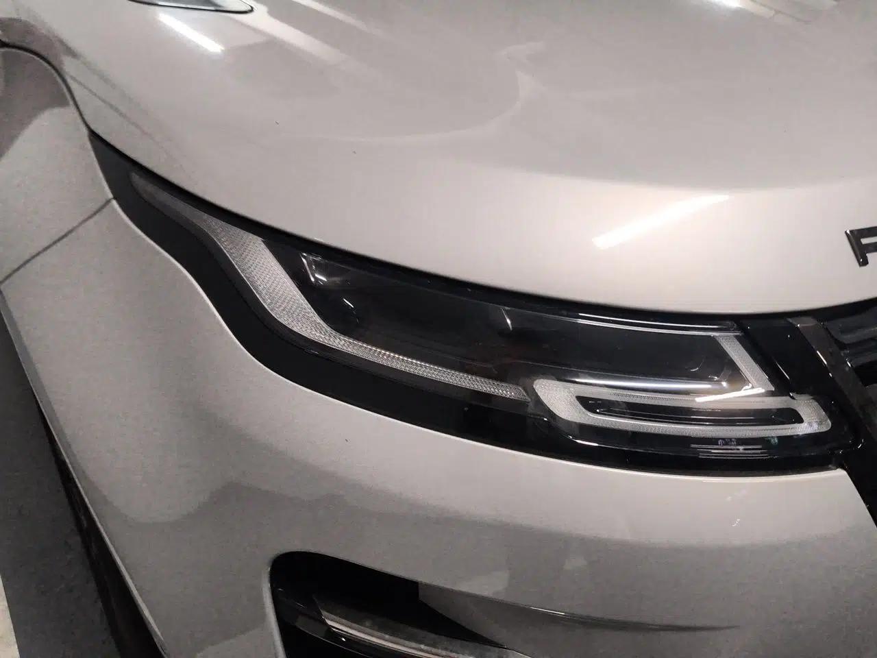 Land Rover Range Evoque New Energy 2021 Aurora L P300e Luxury Edition — миниатюра 7