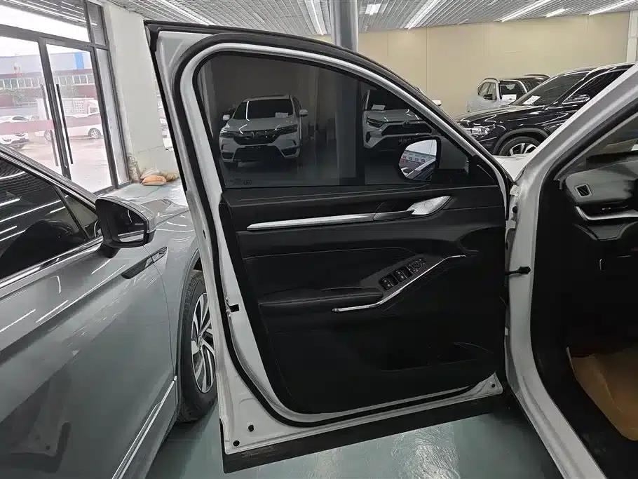 Haval H6 New Energy 2023 DHT-PHEV 110KM Joyful Edition — миниатюра 7