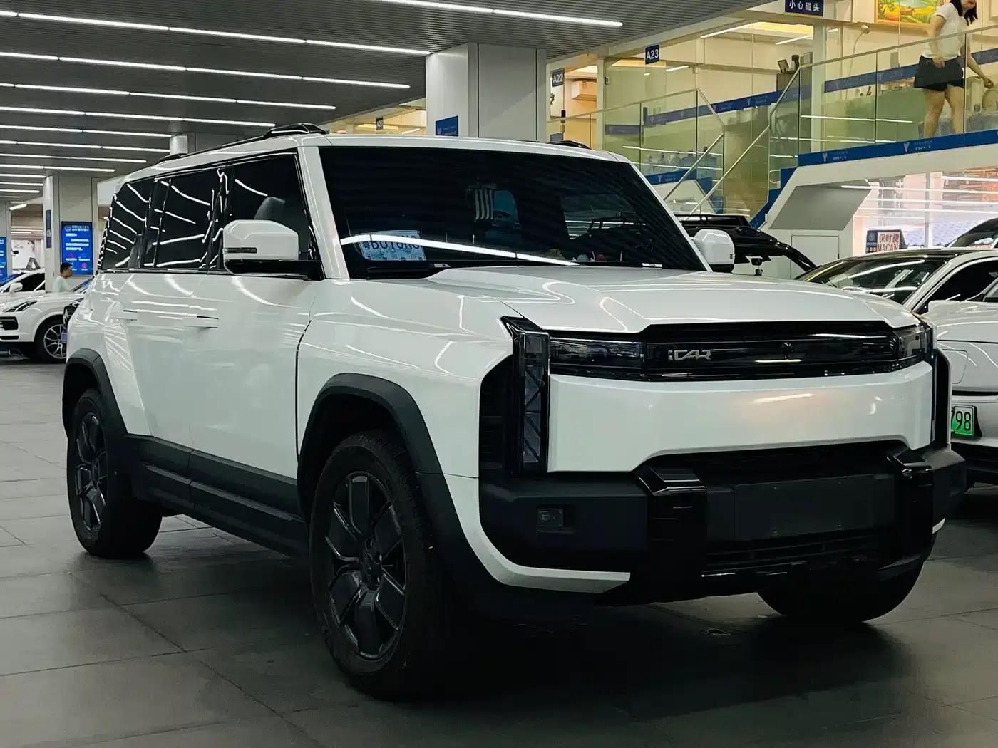 iCAR 03T 2024 Model 520km Two-Wheel Drive Long Range Version — миниатюра 3