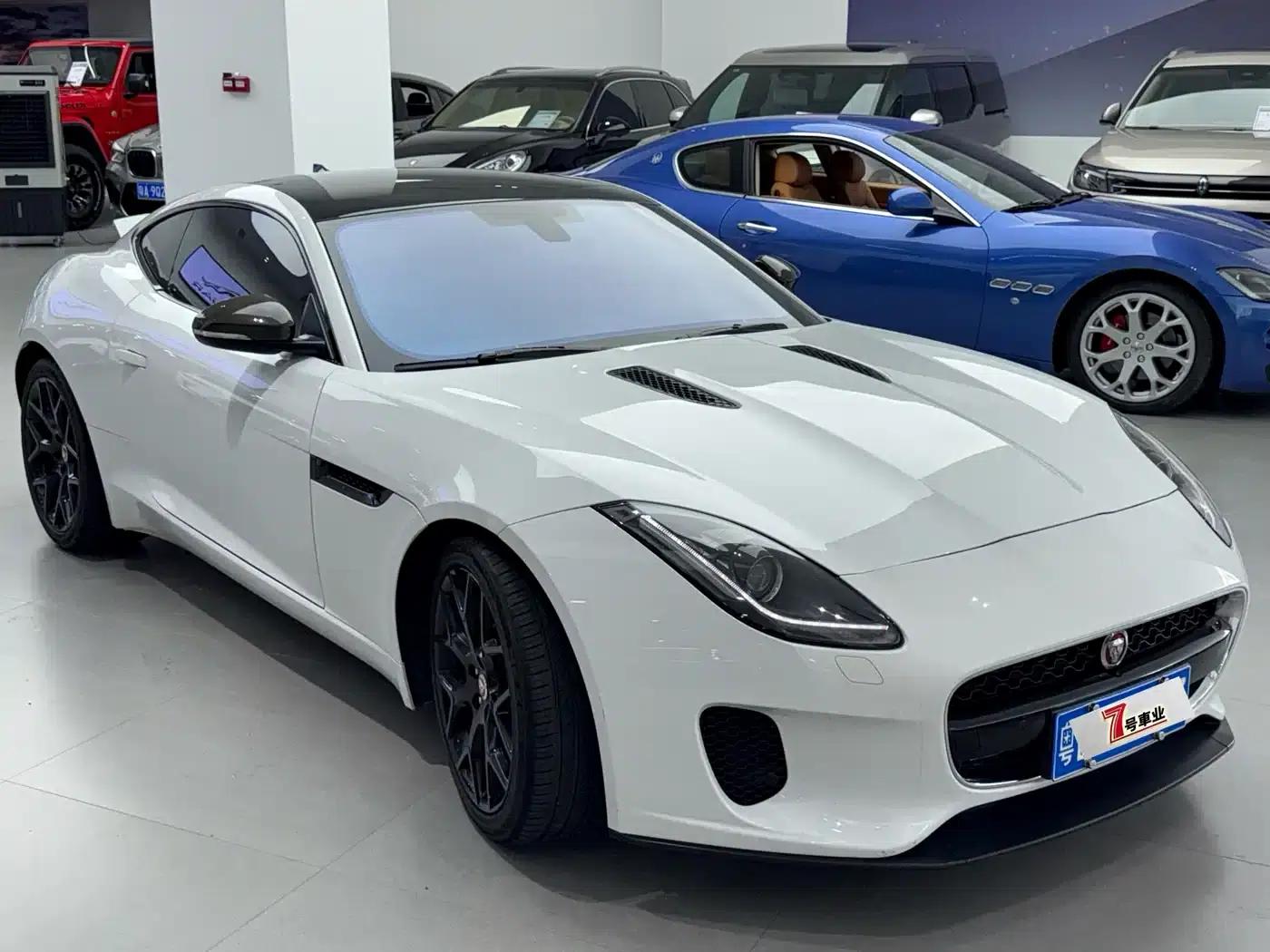 Jaguar F-TYPE 2018 3.0 SC Hardtop — миниатюра 2
