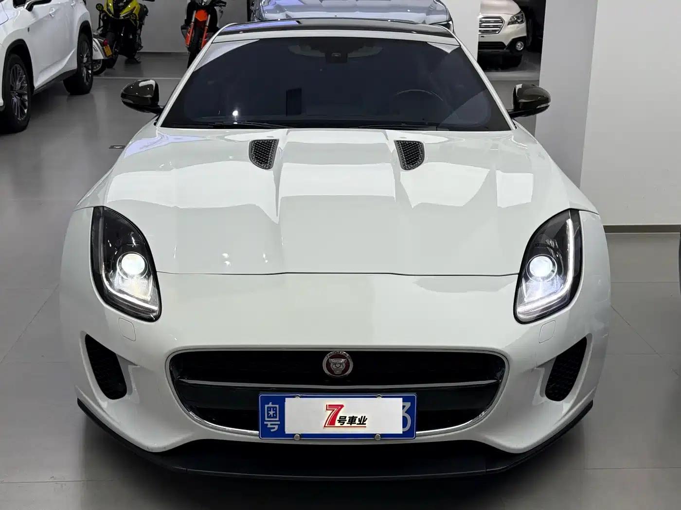 Jaguar F-TYPE 2018 3.0 SC Hardtop — миниатюра 3