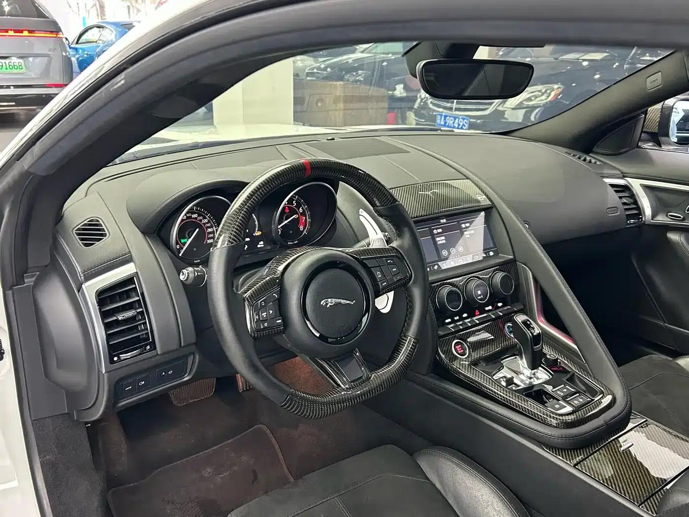Jaguar F-TYPE 2018 3.0 SC Hardtop — миниатюра 9