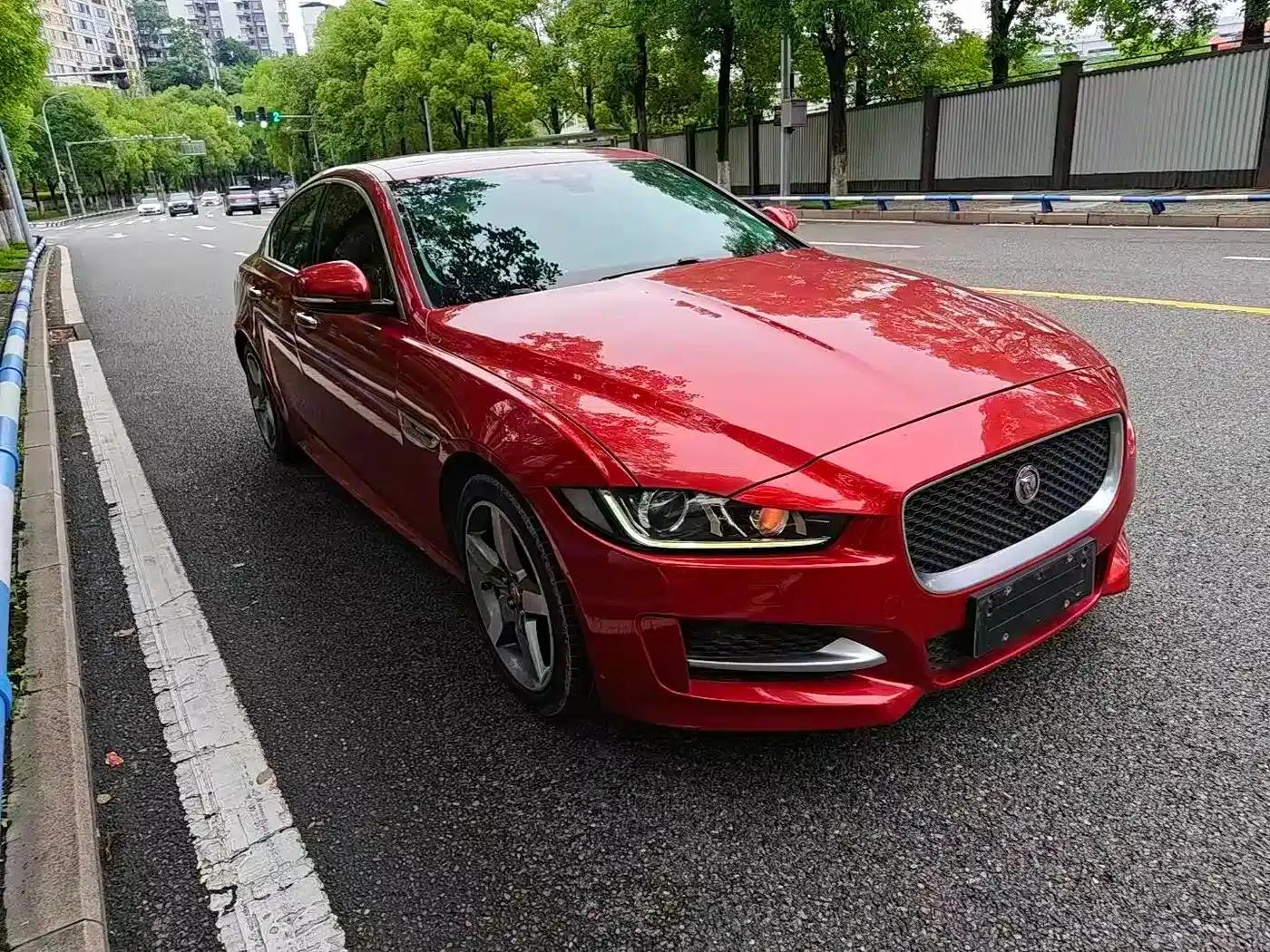 Jaguar XE 2015 2.0T 200PS R-Sport — миниатюра 3