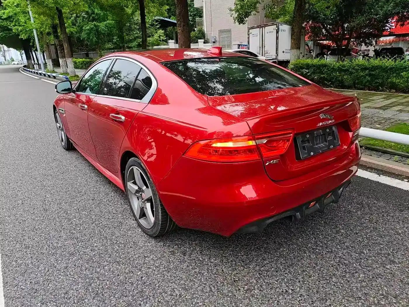 Jaguar XE 2015 2.0T 200PS R-Sport — миниатюра 7
