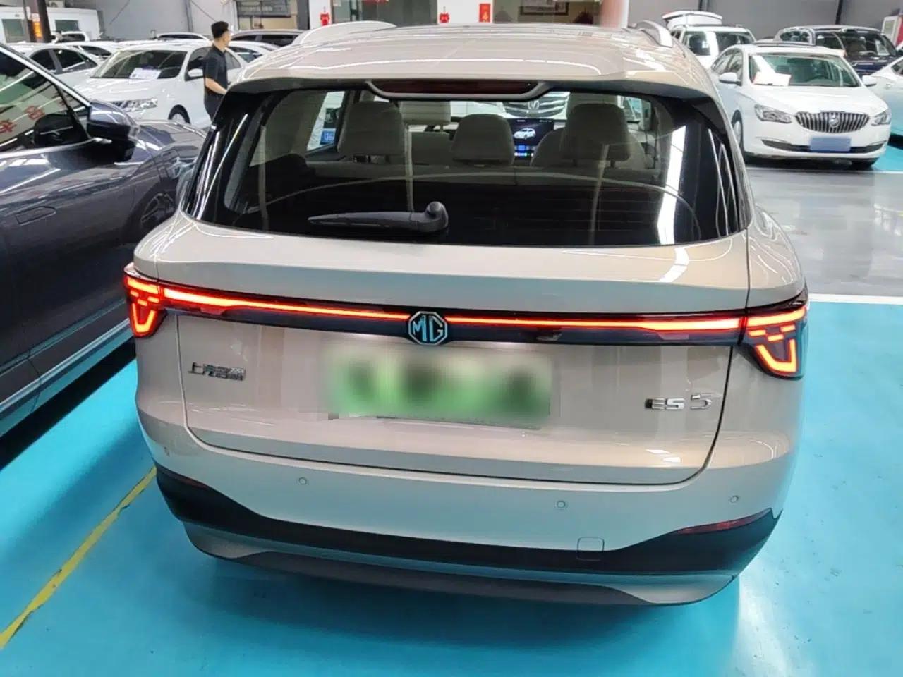 MG ES5 2025 525max Rear-Drive Intelligent Driving Version — миниатюра 5