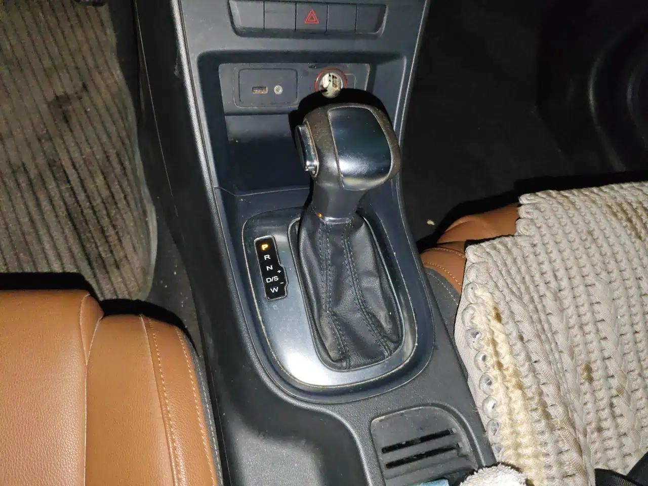MG GT 2016 1.5L Automatic Value-Added Luxury Edition — миниатюра 14
