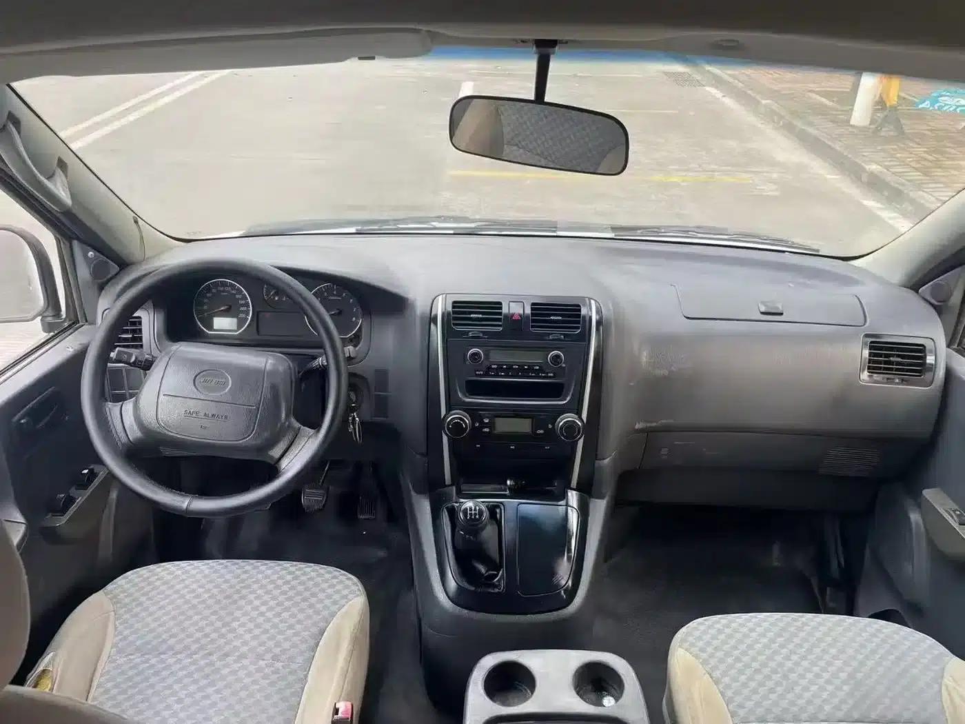 Grace 2018 2.0L Express Luxury 7-seater V19 — миниатюра 7
