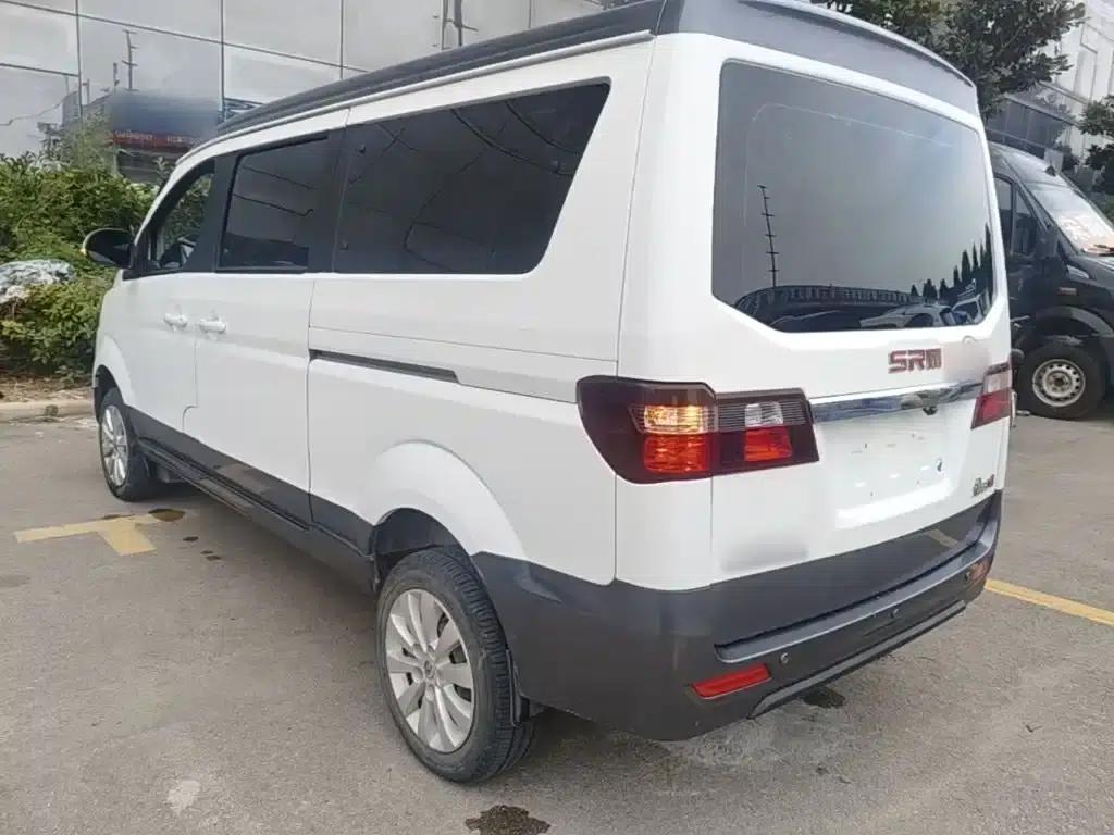 Golden Lion M Classic 2023 Model 1.5L Touring Lion Bus (5/6/7 Seats) — миниатюра 5