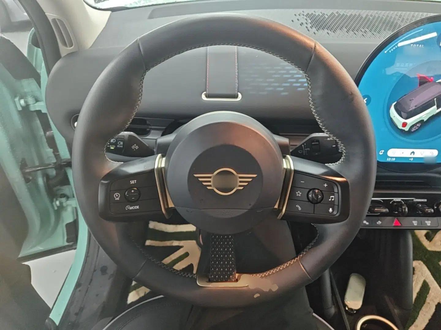 MINI Electric ACEMAN 2024 E Classic Edition — миниатюра 18