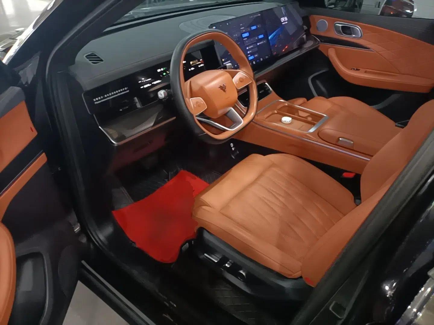 NETA L 2024 Extended-Range 310 Flash-Charge Red Edition — миниатюра 18