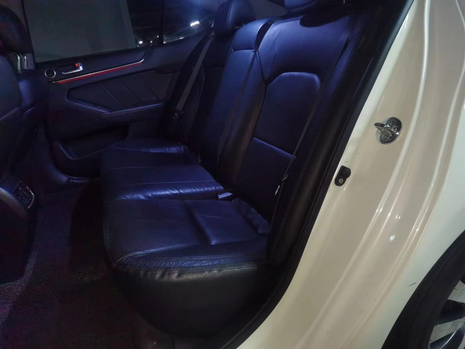 Kia Cadenza 2012 2.4L Elite Edition — миниатюра 17