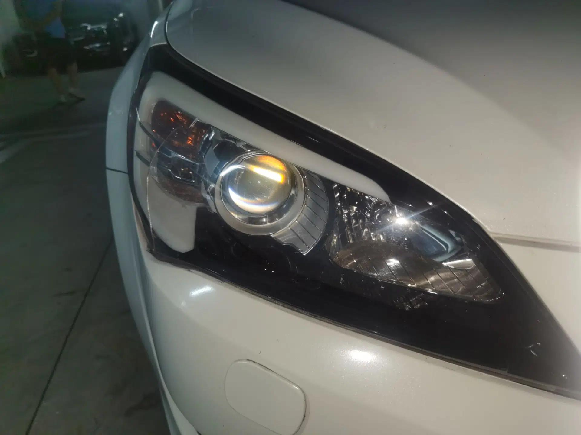 Kia Cadenza 2012 2.4L Elite Edition — миниатюра 7