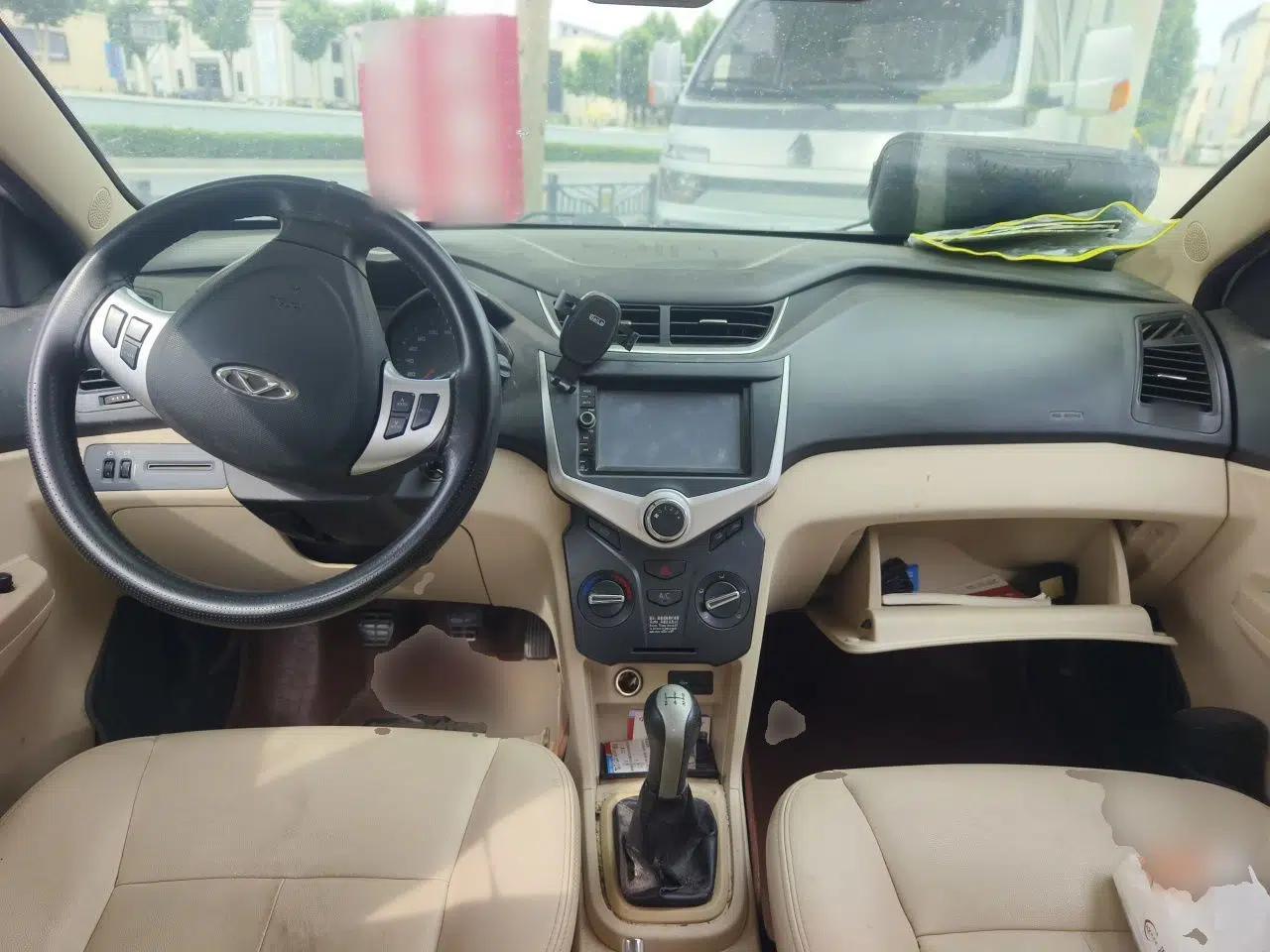 Chery Fengyun 2 2016 1.5L Manual Value Edition — миниатюра 9