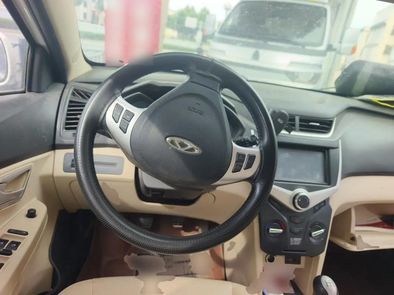 Chery Fengyun 2 2016 1.5L Manual Value Edition — миниатюра 10