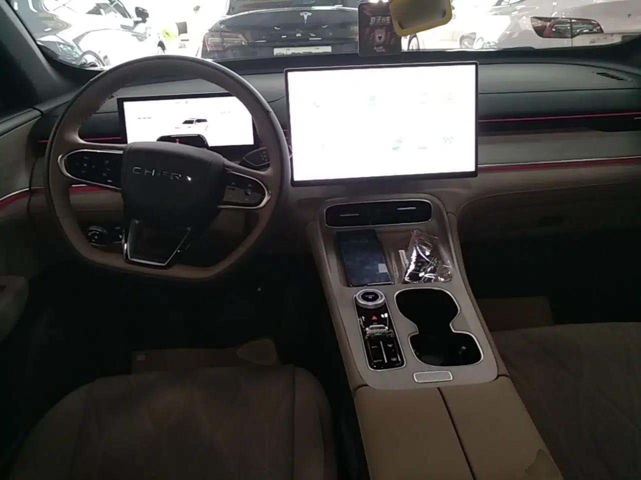 Chery Tiggo 8 PLUS C-DM 2025 1.5T 116 km Prestige Version 5 Seats — миниатюра 12