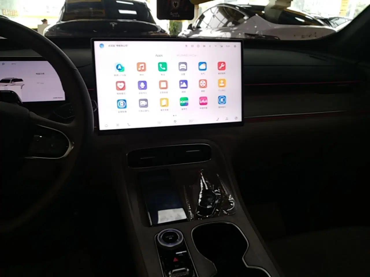 Chery Tiggo 8 PLUS C-DM 2025 1.5T 116 km Prestige Version 5 Seats — миниатюра 15